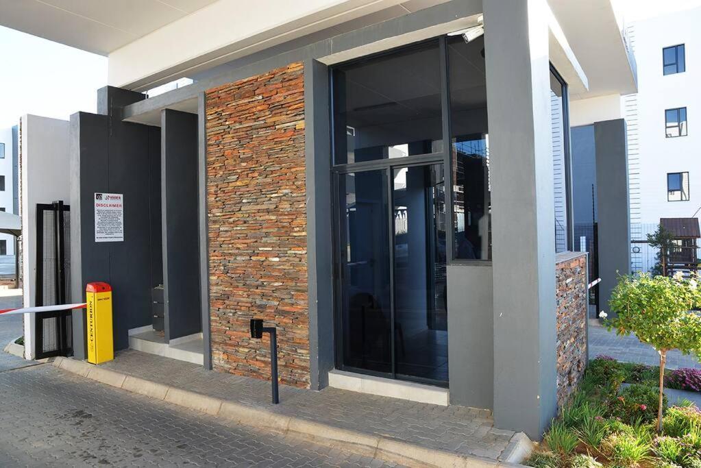 The Ellipse Palazzo Apartment Midrand Extérieur photo